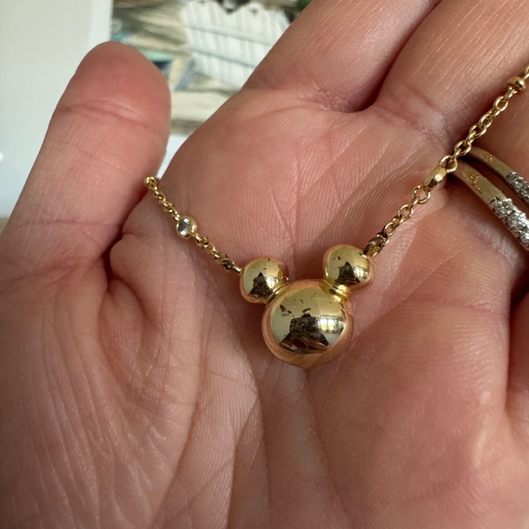 Kendra Scott Gold Necklace with Black Pendant - Picture 2 of 4